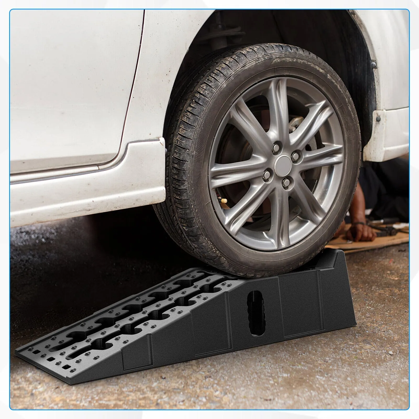 6.7Inch Lift Heavy Duty Truck Ramps 12000lb Capacity Portable Service Ramps