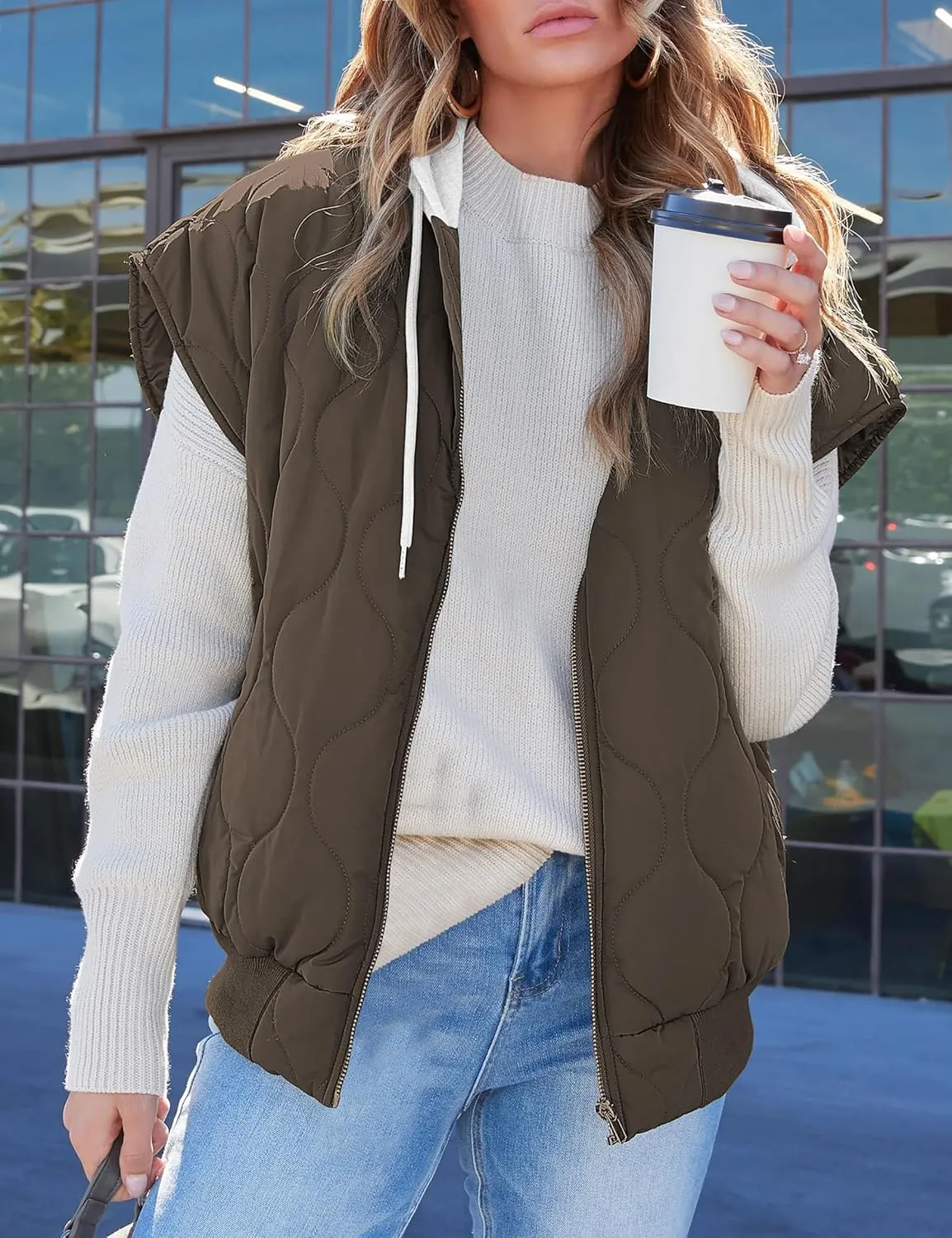 FOMELY Quilted Vest Women Hooded Puffer Vest Lightweight Womens Vests Outerwear Zip Up Sleeveless with Pockets
