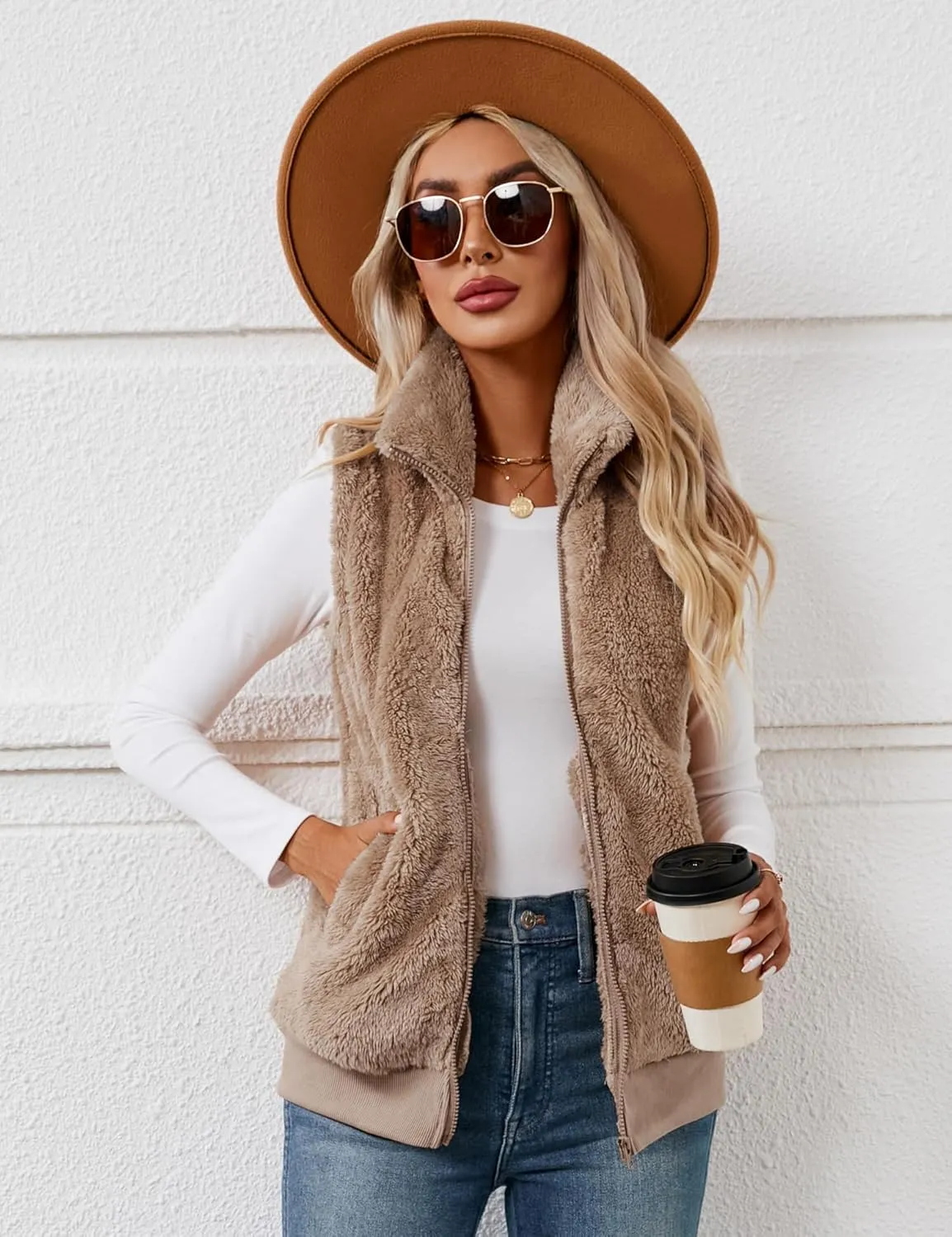 LOMON Womens Fuzzy Fleece Vest, Casual Warm Sleeveless Zip Up Sherpa Vest Jacket with Pockets for Fall/Winter