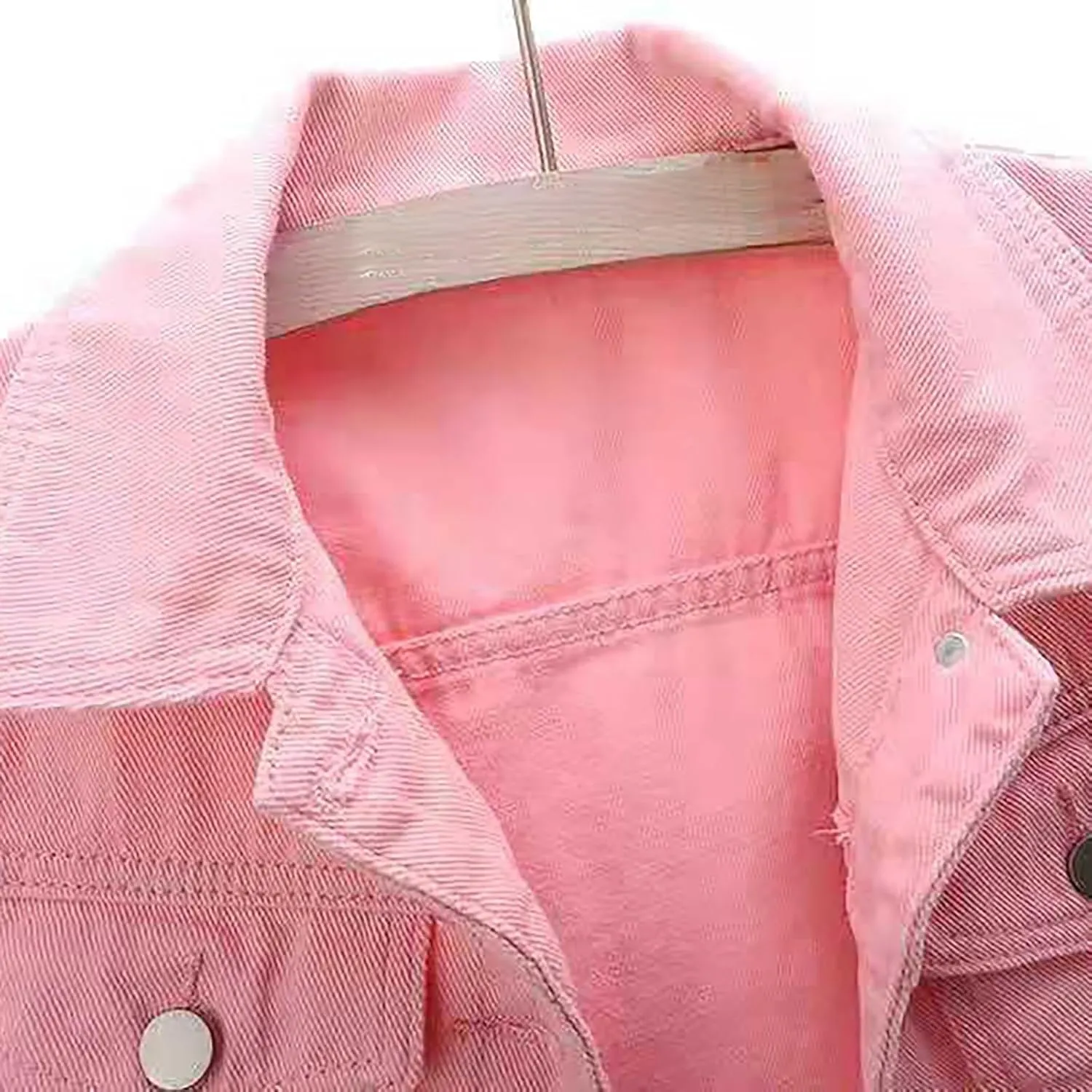 Women's Cropped Denim Jacket Plus Size Distressed Washed Button Down Long Sleeve Jean Trucker Jacket with Pockets