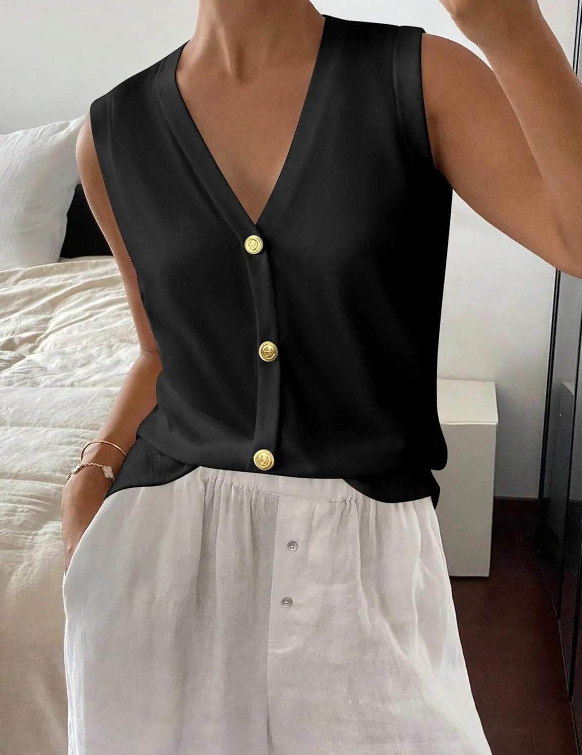 Zeagoo Womens Sweater Vest V Neck Button Down Shirts Trendy Knit Sleeveless Cardigan Top Shirt S-XXL